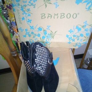 Bamboo ankle stud boots sz 5.5 pre-owned nice condition.